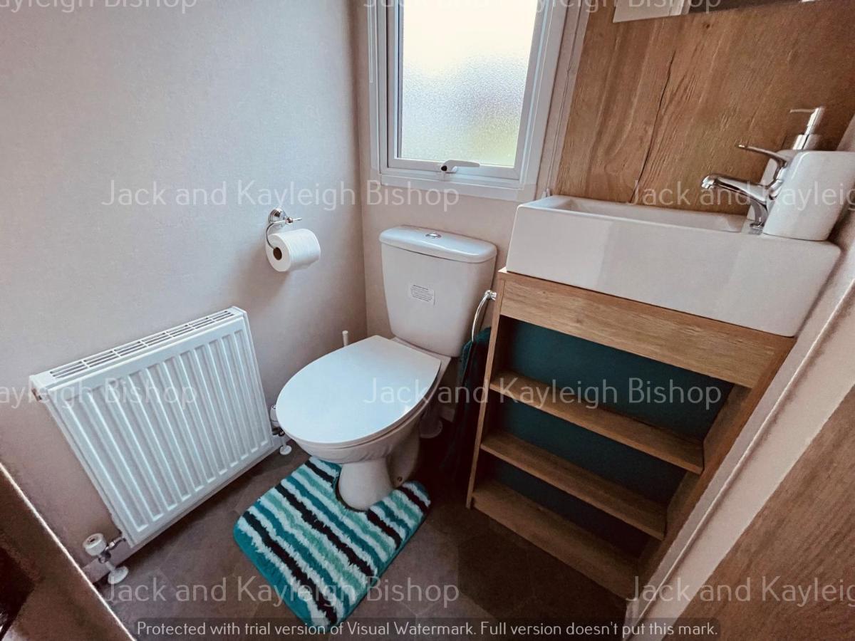 3-Bedroom Holiday Home With Valley Views New Quay Exterior foto